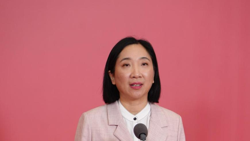 815888財(cái)神爺香港之料,無手女孩的衛(wèi)生巾挑戰(zhàn)_至尊版V2.6